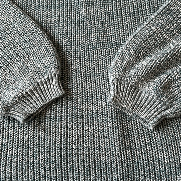 EUC - 🩵 Lulu’s Women's Blue Marled Sweater - Picture 2 of 9